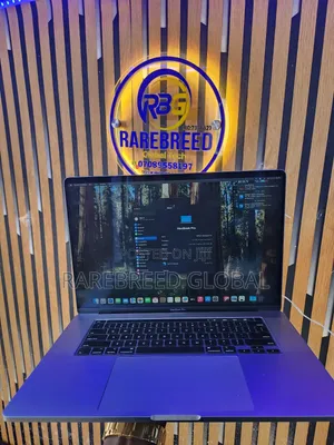 Laptop Apple MacBook 2019 32GB Intel Core i7 SSD 1T