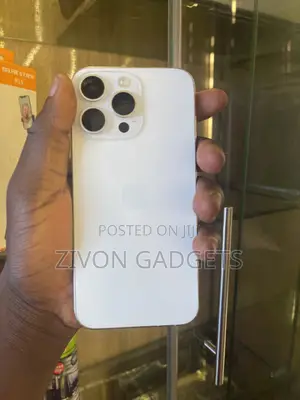 Apple iPhone 15 Pro Max 256 GB White
