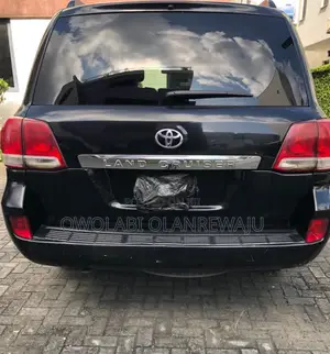 Toyota Land Cruiser 2012 Black