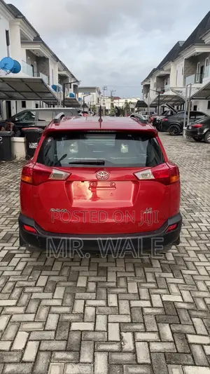 Toyota RAV4 2013 Red