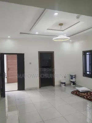 2bdrm Apartment in Kolapo Ishola Gra, Akobo for rent