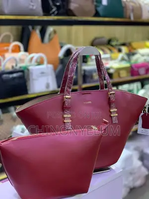 Stylish Women’s Handbag.