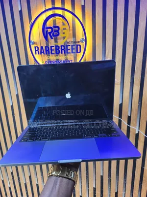 Laptop Apple MacBook Pro 2021 M1 8GB Apple M1 SSD 256GB