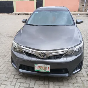 Toyota Camry 2012 Gray