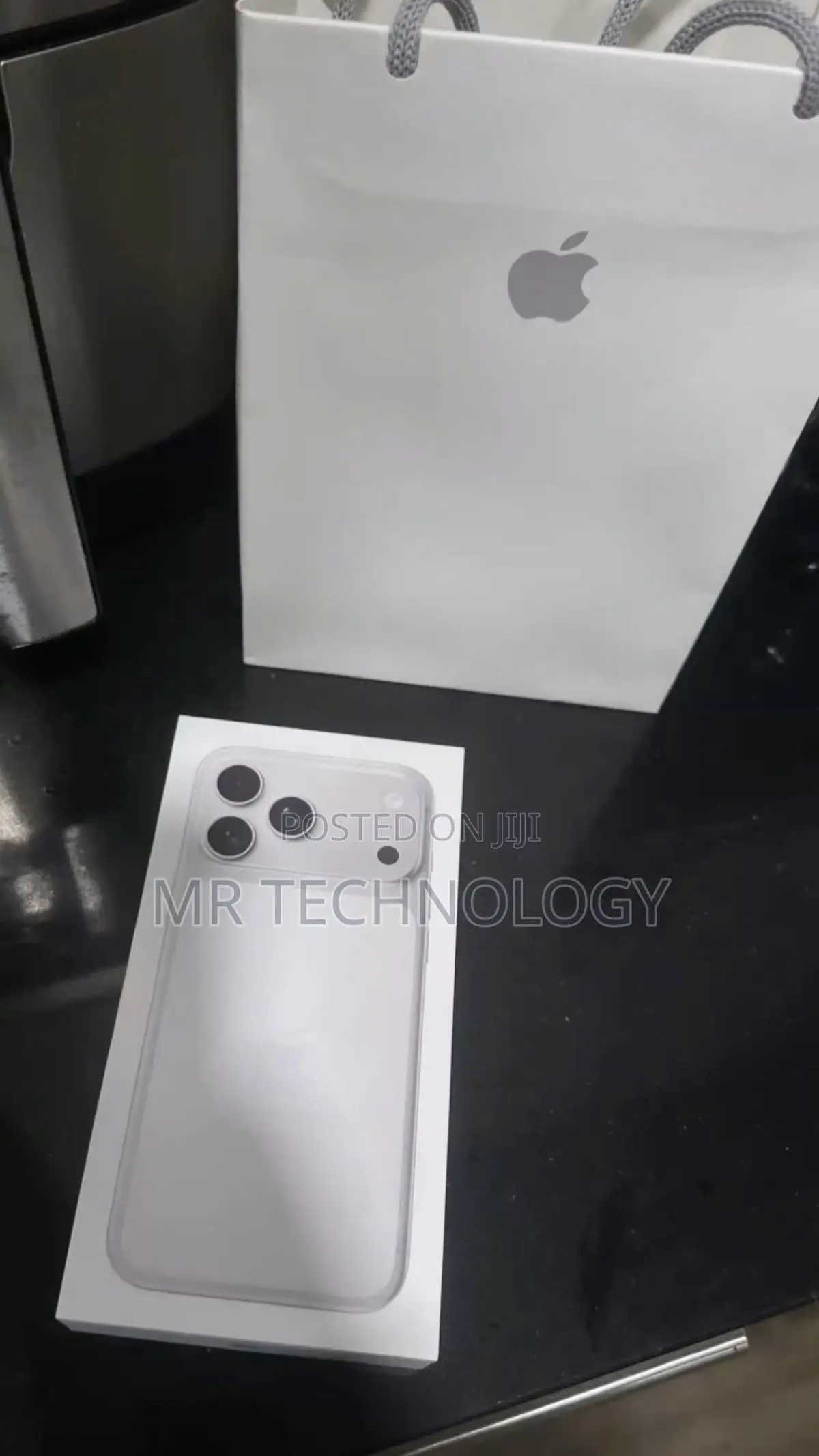 New Apple iPhone 17 Pro Max 256 GB White