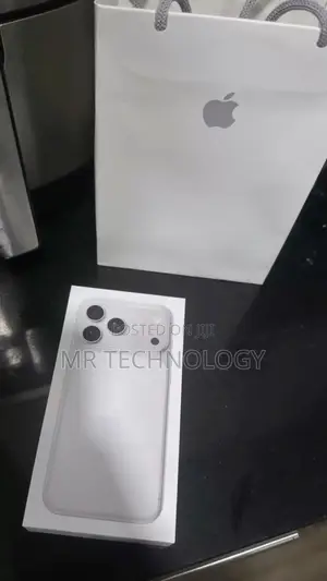 New Apple iPhone 17 Pro Max 256 GB White