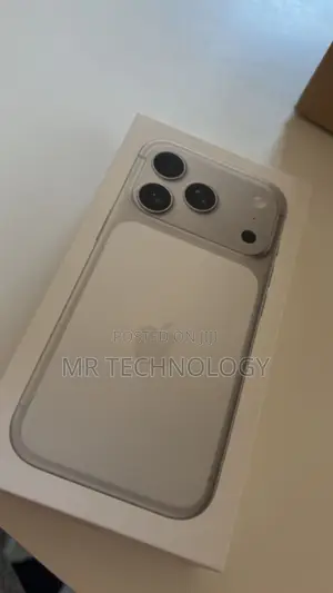 New Apple iPhone 17 Pro Max 256 GB White