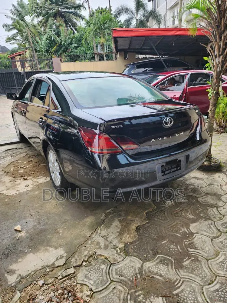 Toyota Avalon 2008 Black