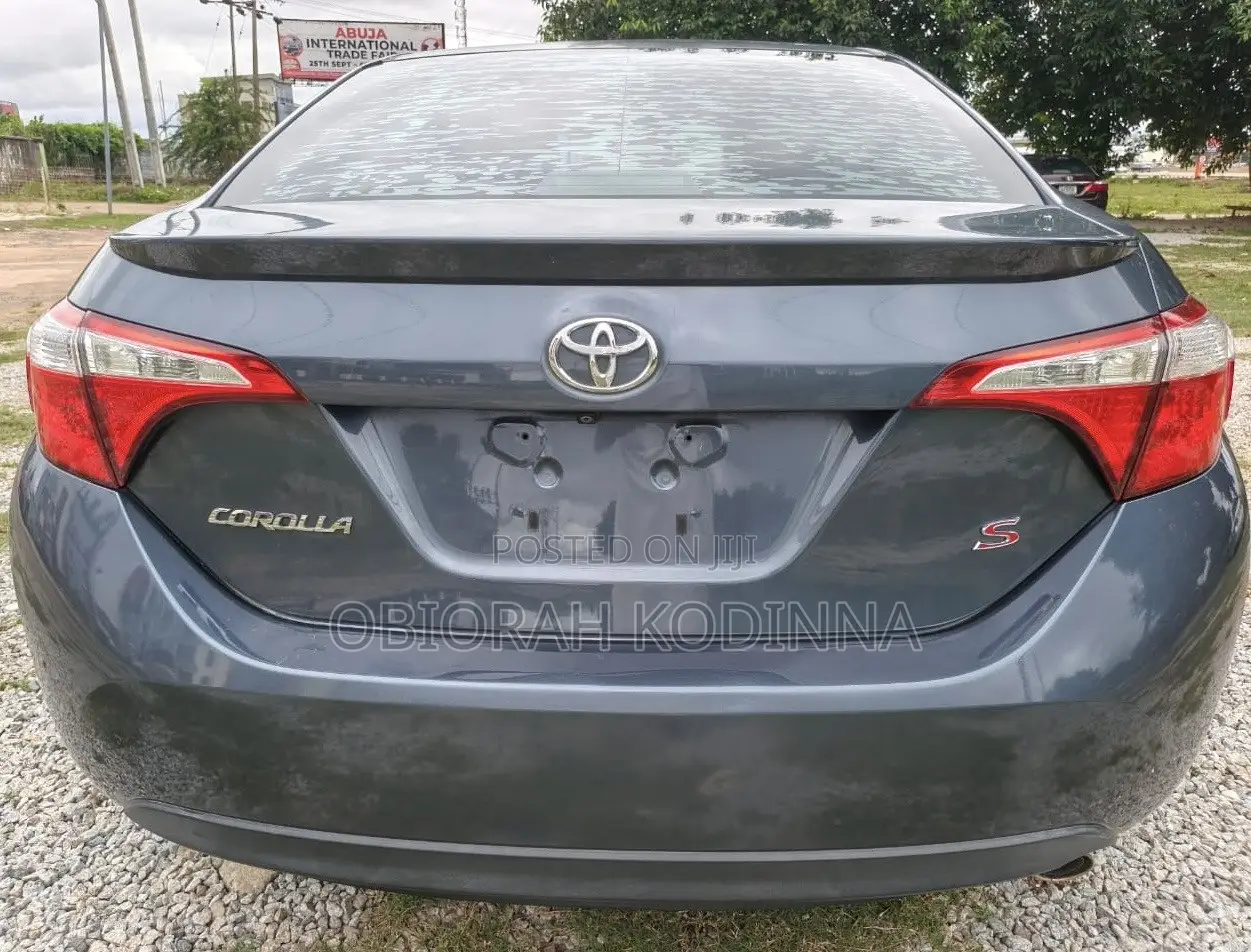 Toyota Corolla 2015 Gray