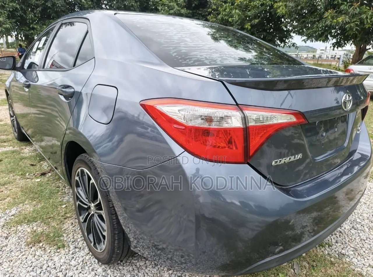 Toyota Corolla 2015 Gray