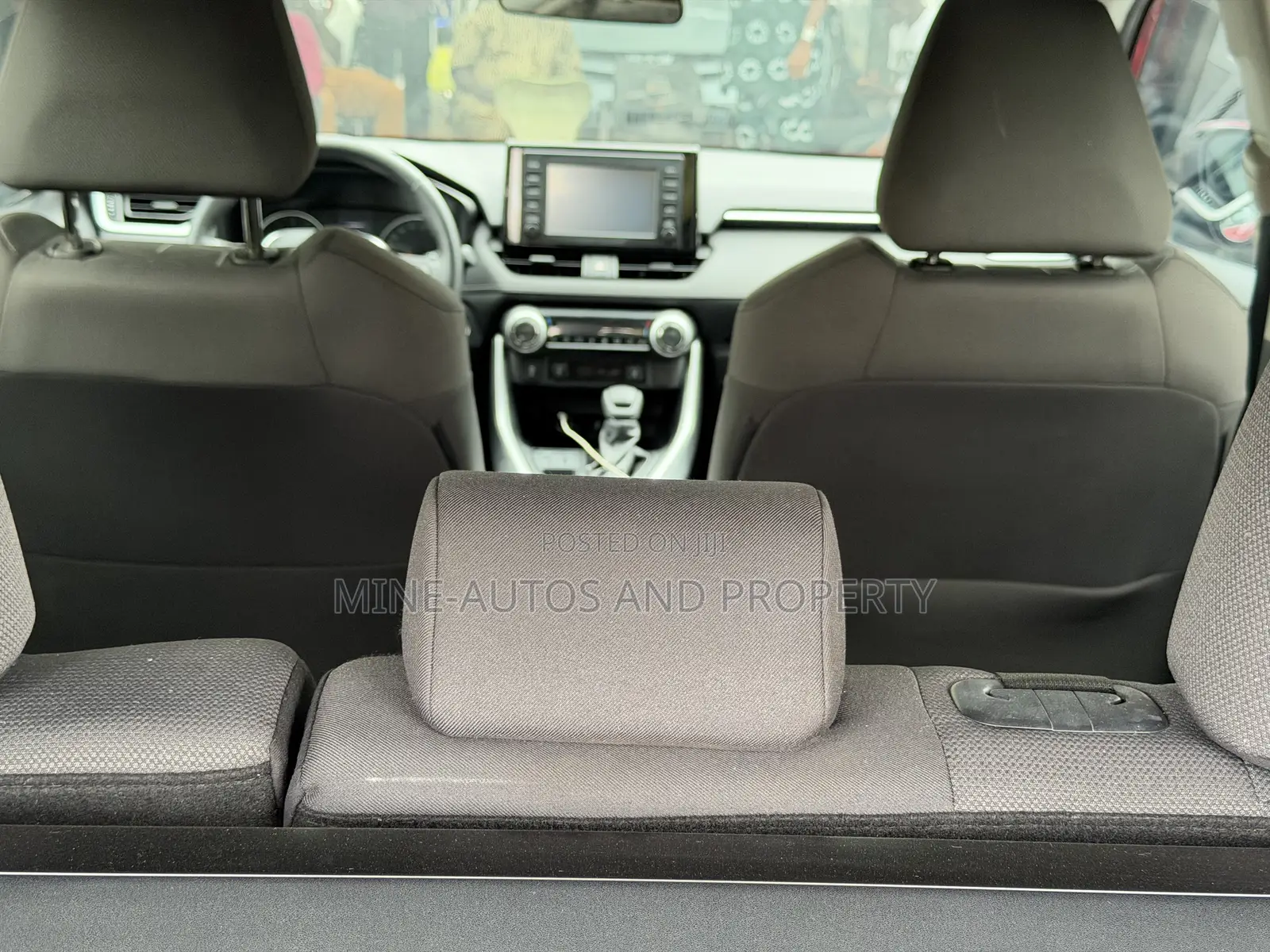 Toyota RAV4 XLE AWD 2020 Red