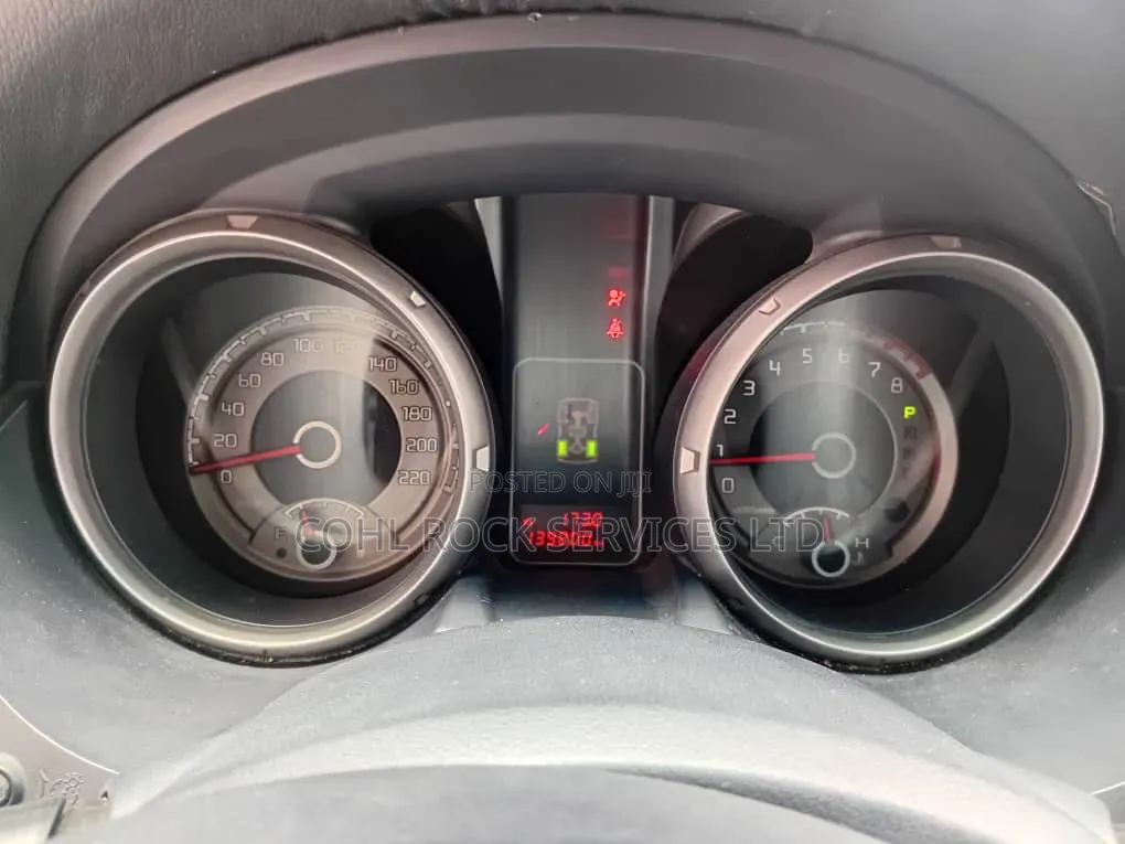 Mitsubishi Pajero 2015 Black