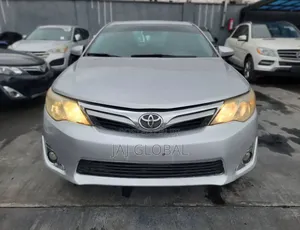 Hyundai Elantra 2012 Silver