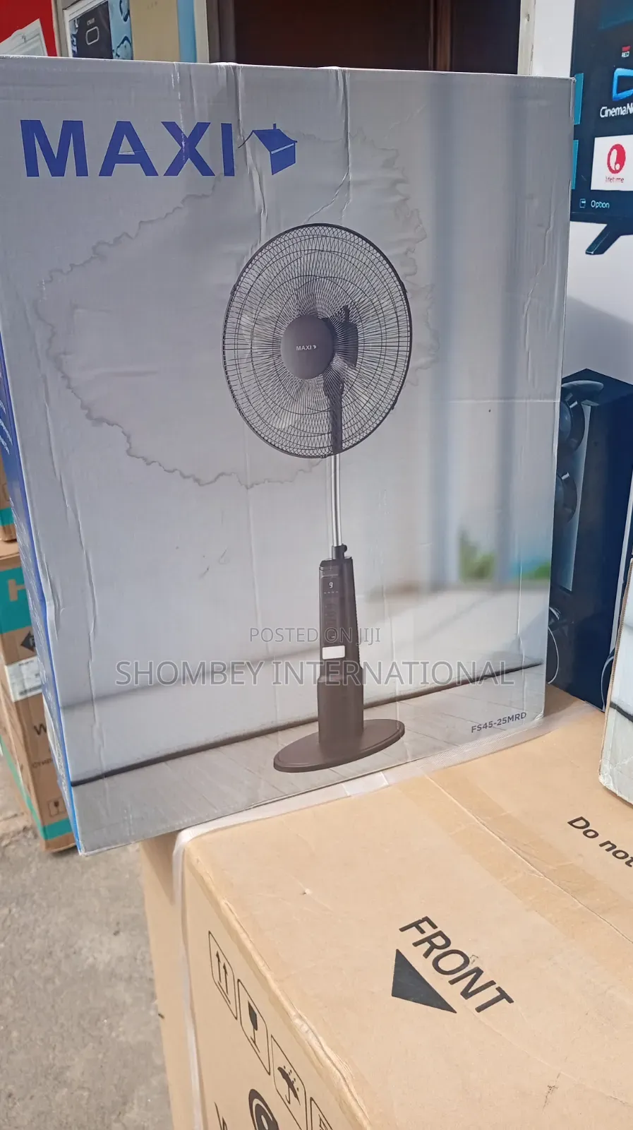 Maxi 18" Rechargeable Standing Fan