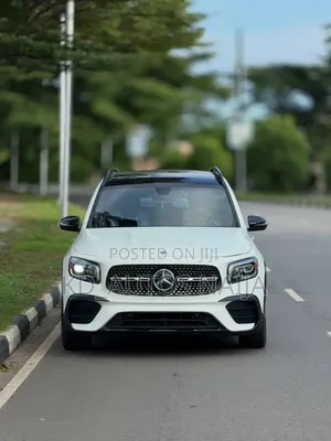 Mercedes-Benz GLB-Class GLB 250 4MATIC 2023 White