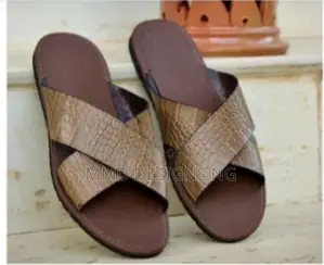 MMD DuskVibe Men's Brown Textured Cross-Strap Slides