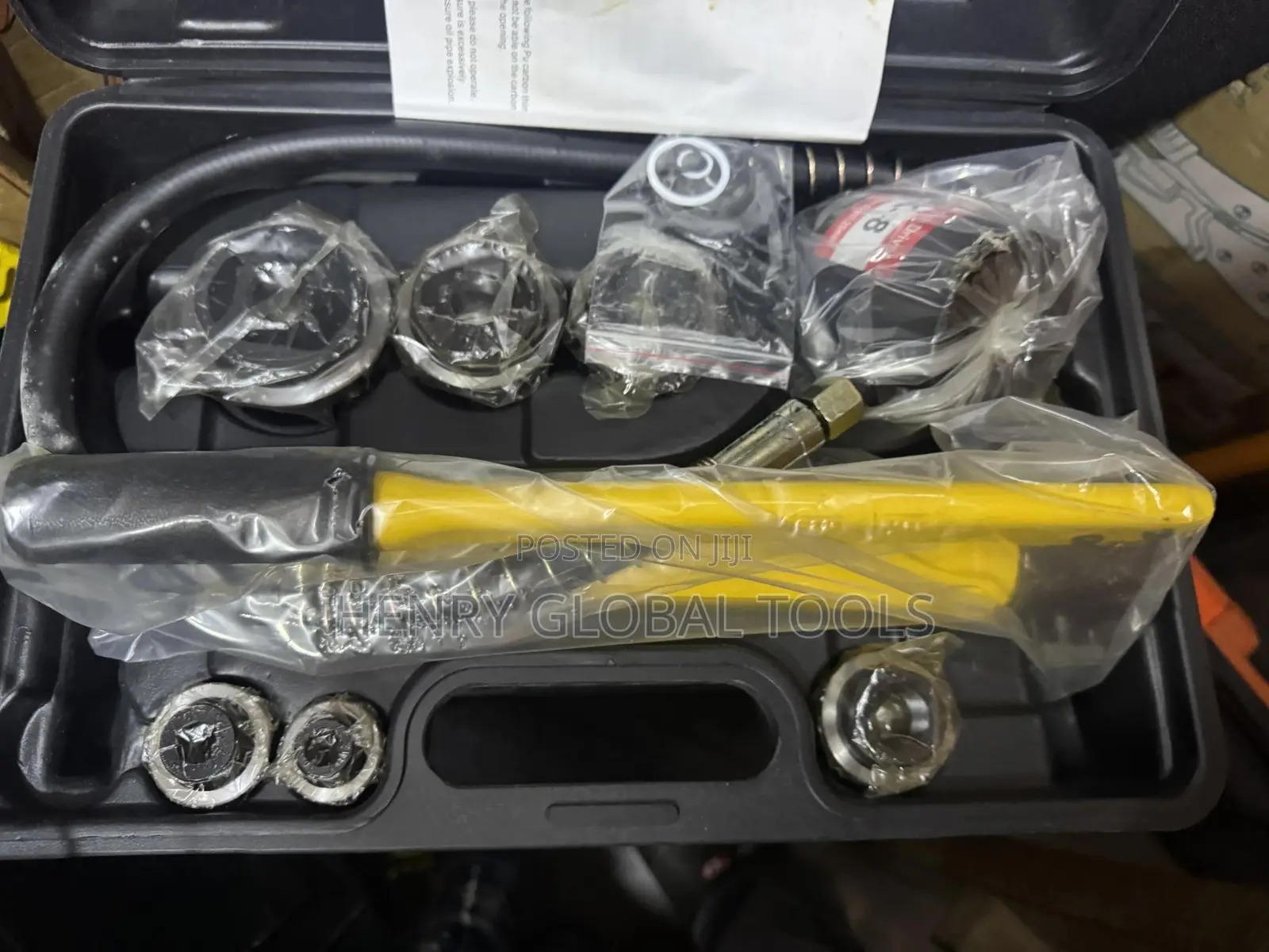 Professional Hole Saw Set With Storage Case