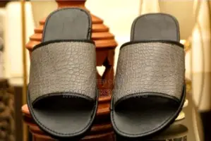 MMD Gray Slides Men's Grey Textured Slides
