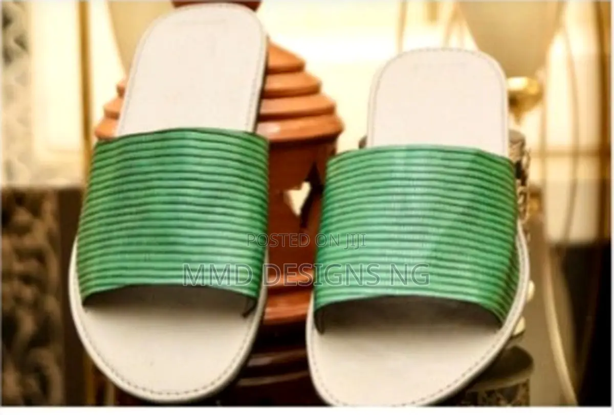 MMD Commander Men's Green Ribbed Slides