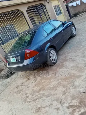 Ford Mondeo 2004 Blue