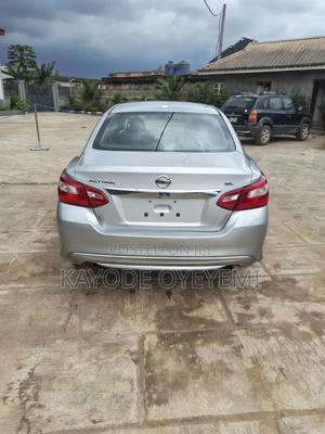 Nissan Altima 2017 Silver