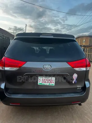 Toyota Sienna 2014 Gray