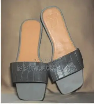 MMD Clay Calm Women's Grey Croc-Texture Slides