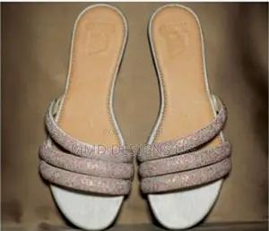 MMD Bare Belle Women's Glitter Triple-Strap Slides Size 37