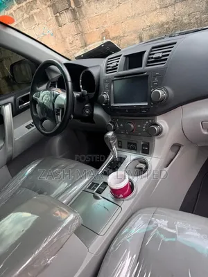 Toyota Highlander 2012 Silver