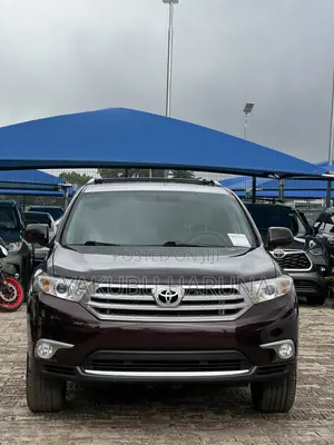 Toyota Highlander Limited 2012 Maroon