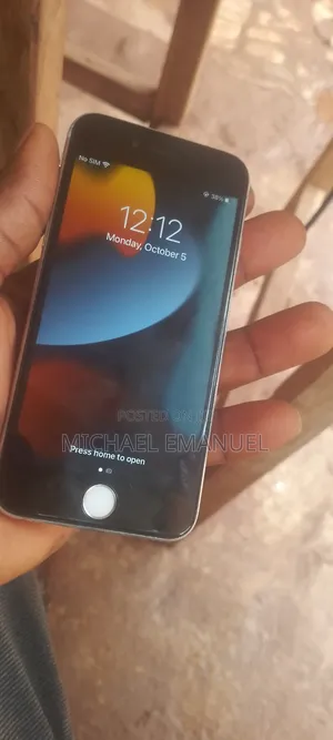 Apple iPhone 6s 32 GB Silver