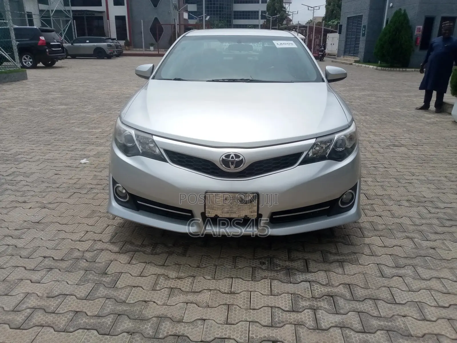 Toyota Camry 2014 Silver