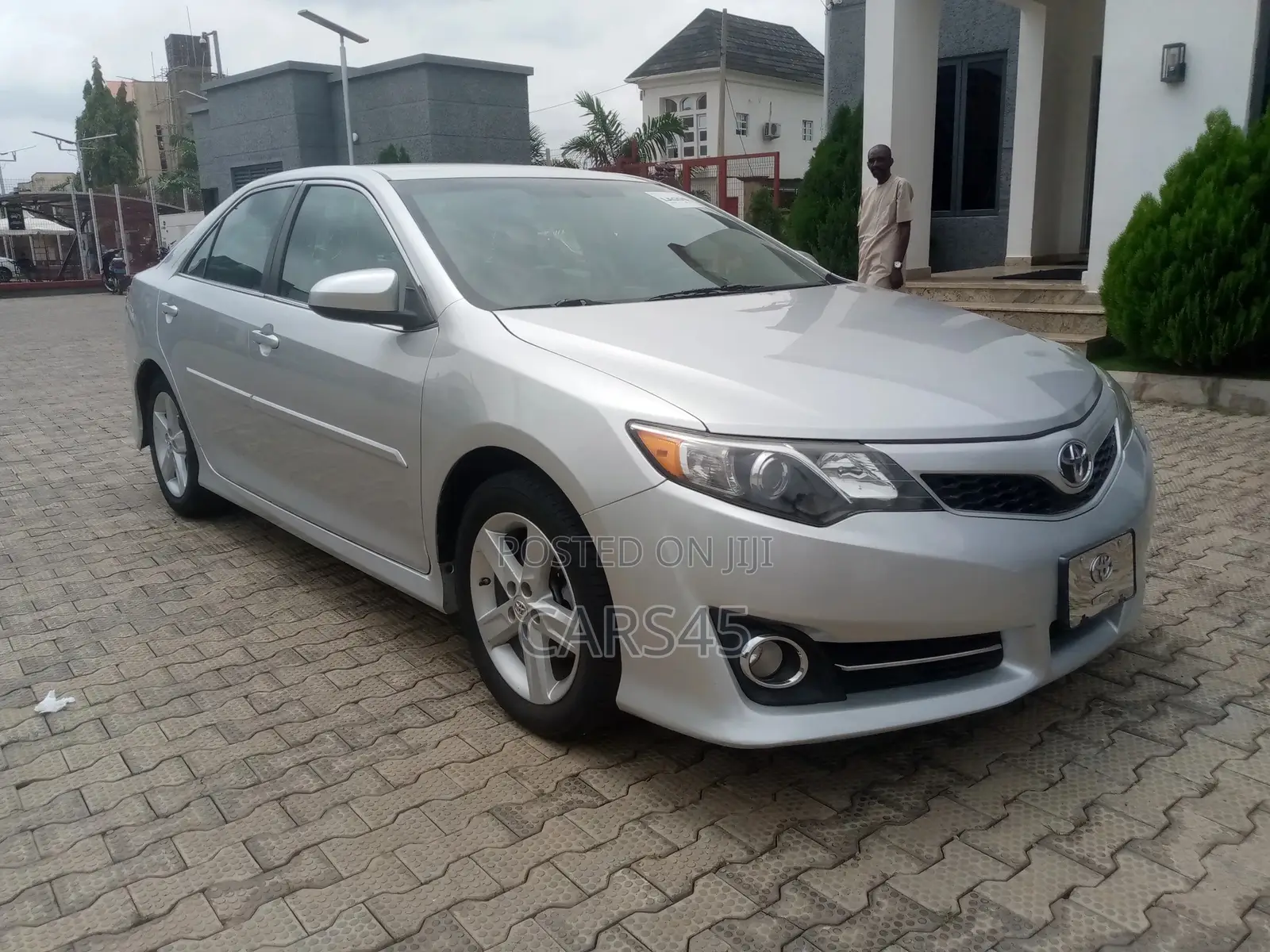 Toyota Camry 2014 Silver