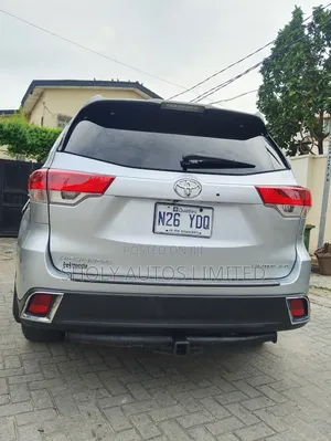 Toyota Highlander Limited 2019 Silver
