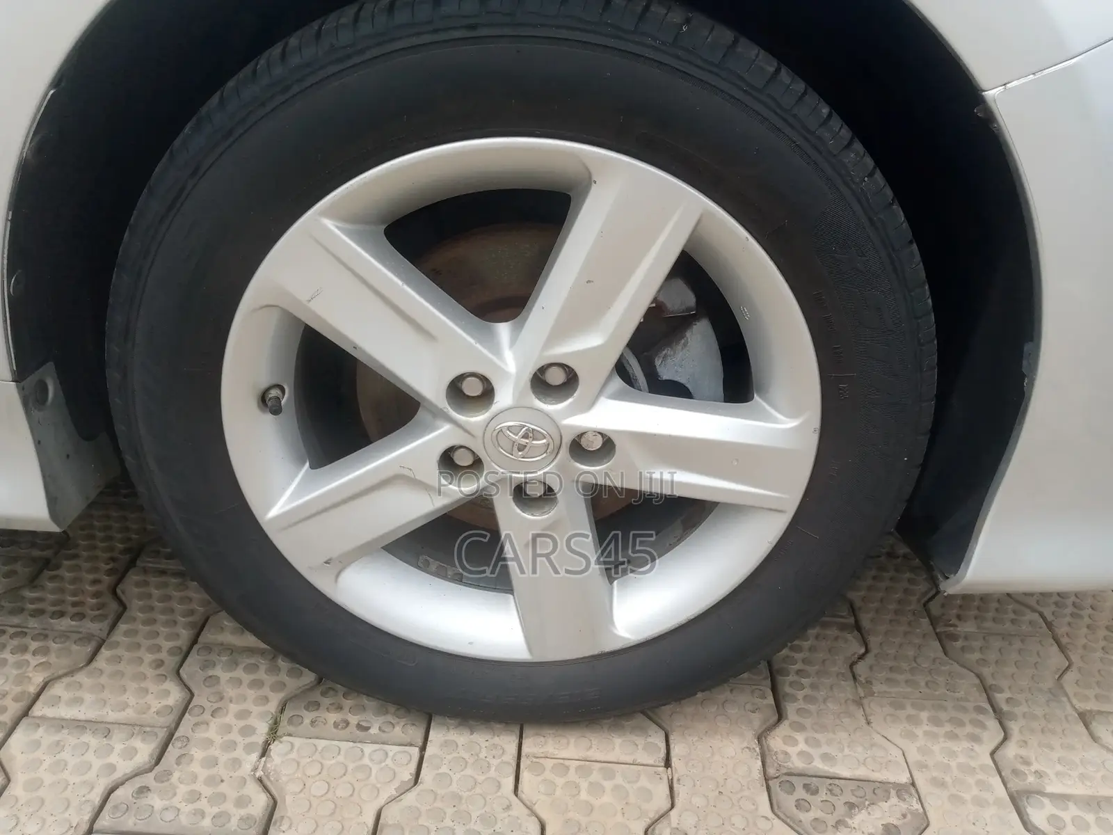 Toyota Camry 2014 Silver