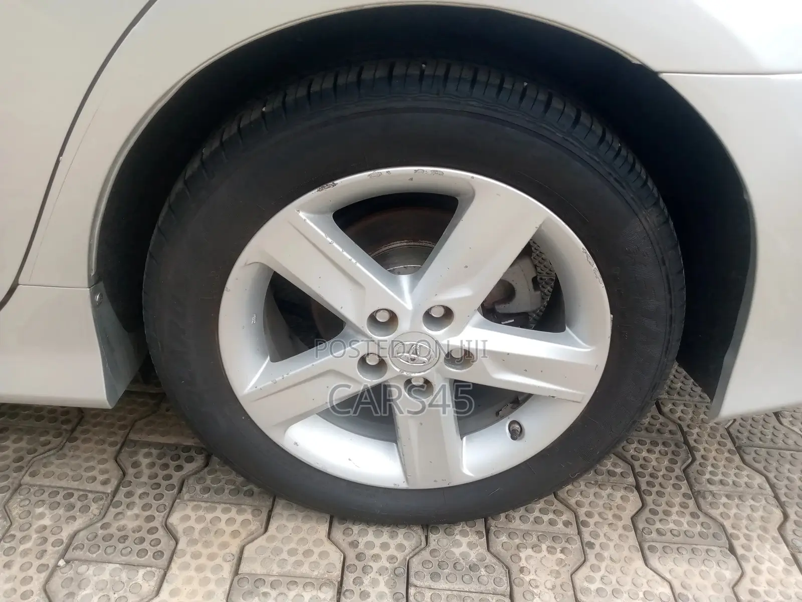 Toyota Camry 2014 Silver