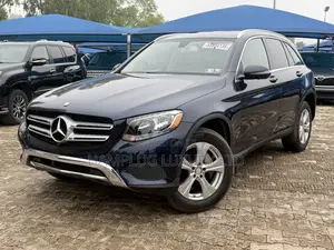 Mercedes-Benz GLC-Class 2016 Blue