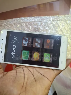 Vivo Y37 16 GB Gold