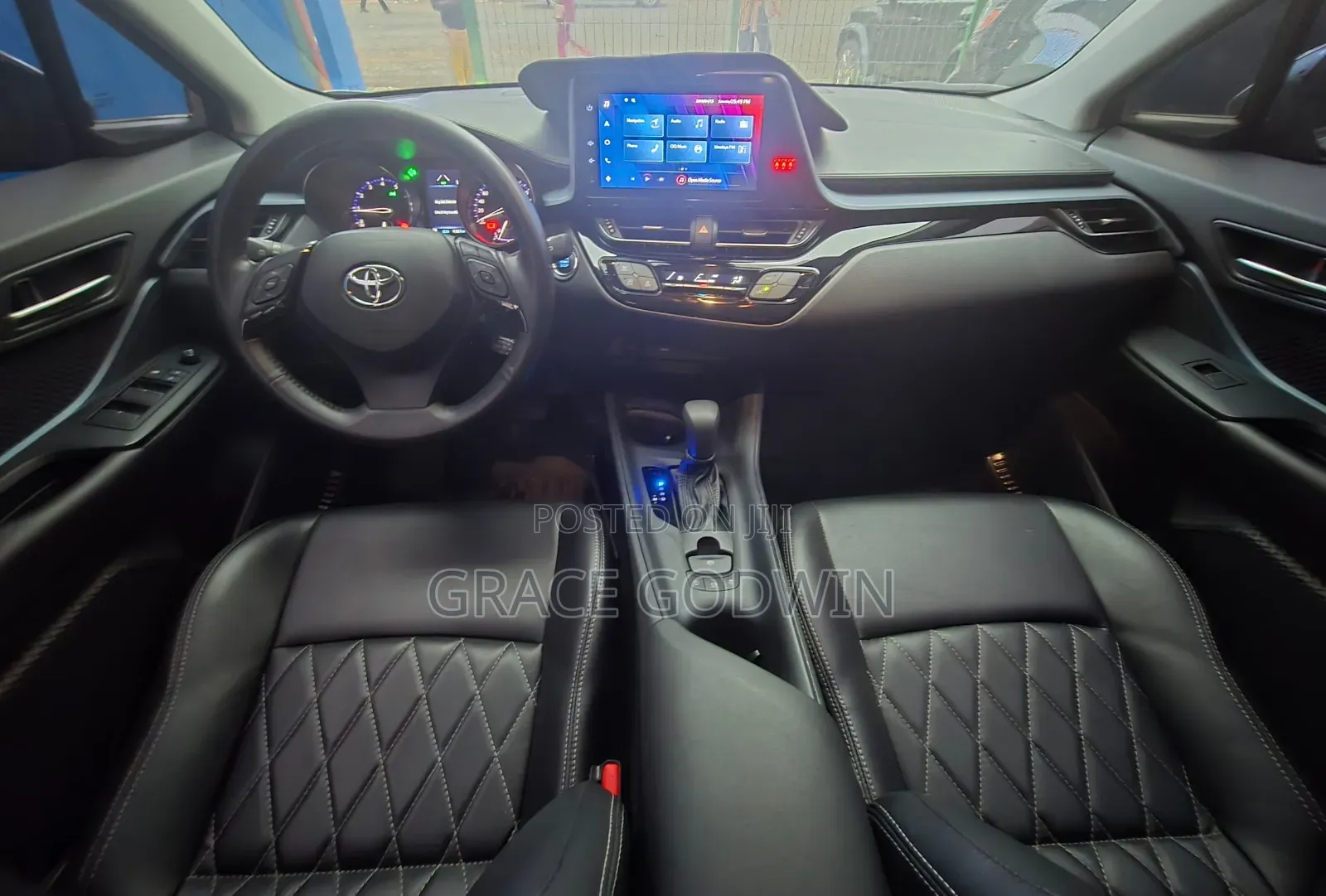 Toyota C-HR 2023 Silver