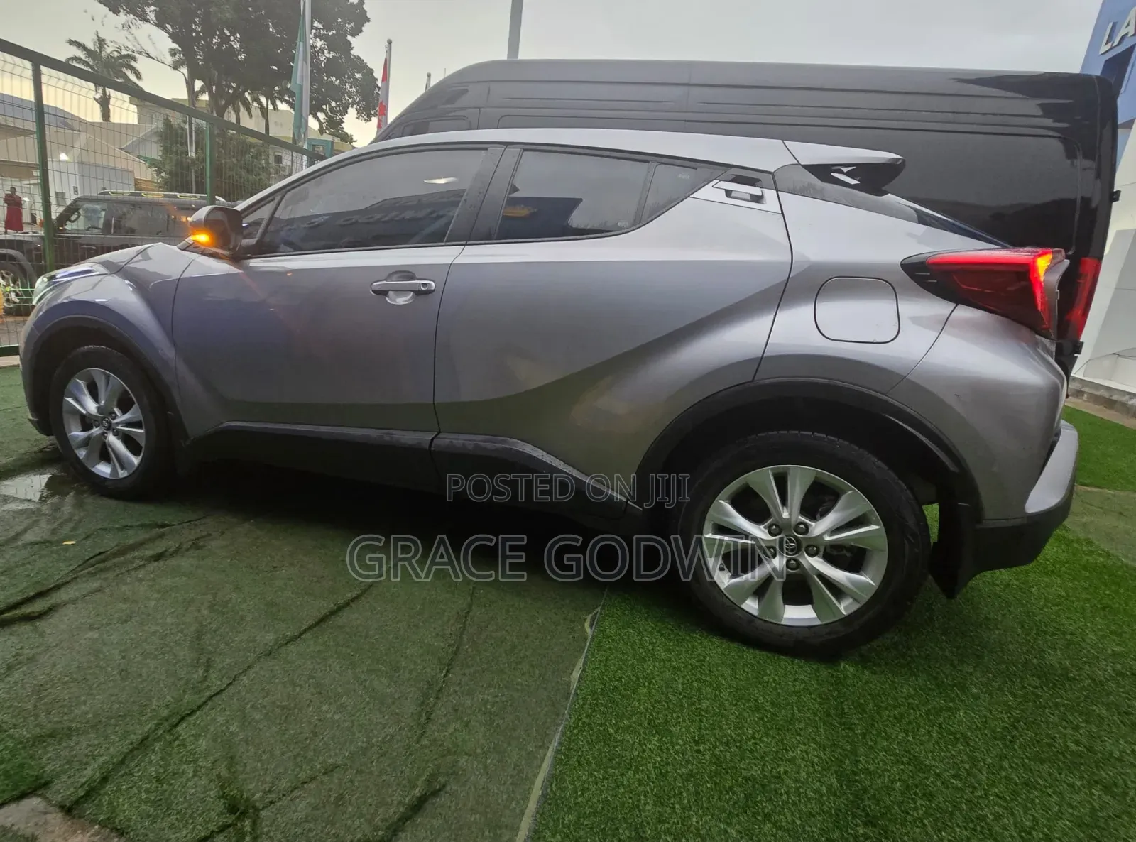 Toyota C-HR 2023 Silver