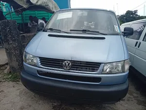 Volkswagen Transporter 2005 Blue