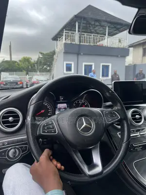 Mercedes-Benz GLC-Class 2017 White