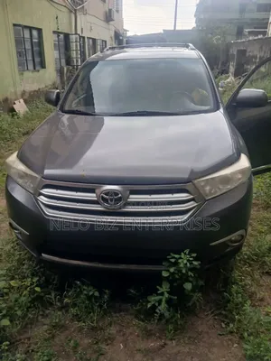 Toyota Highlander 2011 Gray