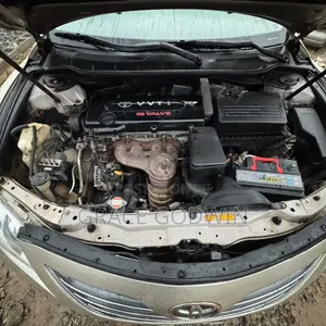 Toyota Camry 2008 Gold