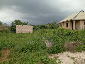 5bdrm Block of Flats in Isiu for sale
