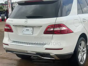 Mercedes-Benz M Class ML350 4dr SUV (3.5L 6cyl 7A) 2014 White