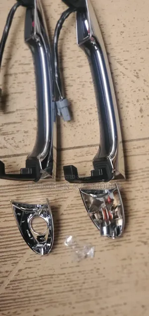 20012 to 20015 Door Handle for Sonata Available