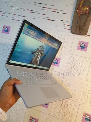 Laptop Microsoft Surface Book 2 16GB Intel Core i7 SSD 256GB