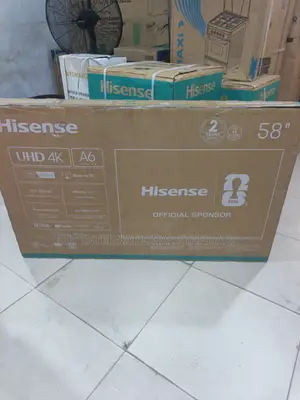 Hisense 58 Inch UHD Smart TV Contemporary Living Room