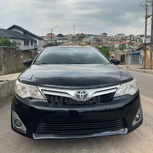 Toyota Camry LE 4dr Sedan (2.5L 4cyl 6A) 2012 Silver